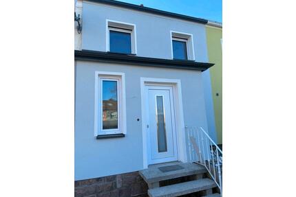 Reihenmittelhaus - 1.200,00&nbsp;EUR Kaltmiete, ca.&nbsp; 90,00&nbsp;m&sup2; in Mittweida (PLZ: 09648)