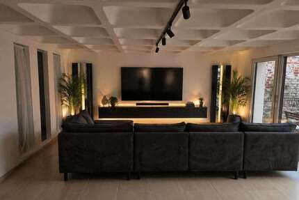 Wohnung zum Kaufen in Duisburg 217.800,00 € 104 m²
