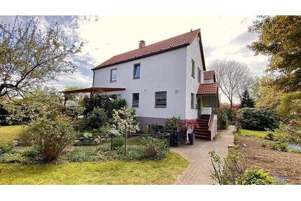 Modernes Familienhaus mit zusätzlichem Wohnbereich & großem Garten von Privat ohne Makler. - Hamburg Eidelstedt