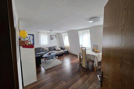 2 Zi. Wohnung, im Teilort 2 km von Backnang, 48 m²,