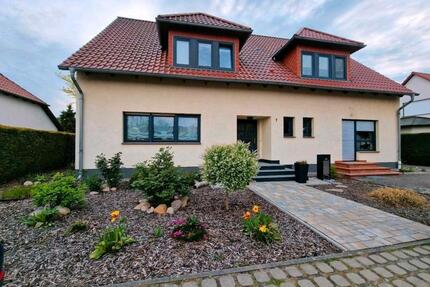 Mehrfamilienhaus mit Einliegerwohnung - Genthin