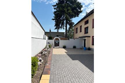 Zentral in Wattenscheid: 100 m², 3 Zimmer, Garage! - Bochum Günnigfeld