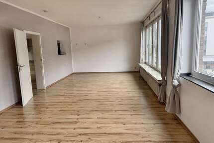 Wohnung zum Kaufen in Krefeld Uerdingen 235.000,00 € 114.66 m² - Krefeld / Uerdingen