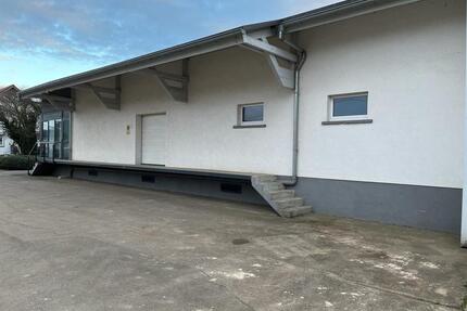 Lager Halle zu vermieten - 550,00&nbsp;EUR Kaltmiete, ca.&nbsp; 150,00&nbsp;m&sup2; in Klingenmünster (PLZ: 76889)