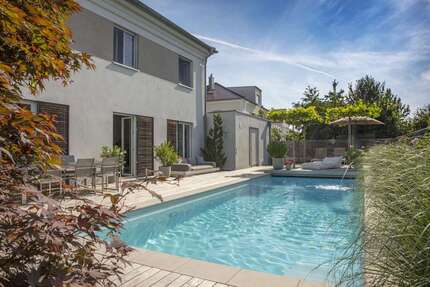 Haus zum Mieten in Ingolstadt 3.700,00 € 200.21 m²