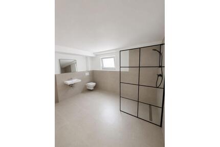 Erdgeschoss Mietwohnung - 850,00&nbsp;EUR Kaltmiete, ca.&nbsp; 85,00&nbsp;m&sup2; in Elbtal (PLZ: 65627)