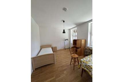 Wohnung zum Mieten in Hartenstein 160,00 € 24.07 m²