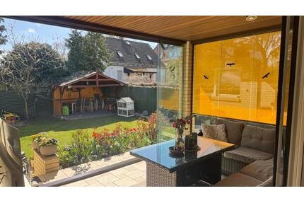 Exklusives Einfamilienhaus mit großem Garten & mod. PV-Technik - Berlin Neukölln