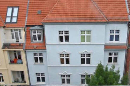 Schöne 2-Zimmer-Altbauwohnung in direkter Nähe vom Rathaus - Wittenberge