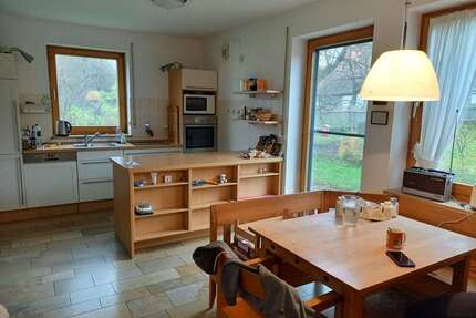 Haus zum Mieten in Gottmannshofen 2.300,00 € 240 m²