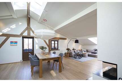 Wohnung zum Kaufen in Holzkirchen 1.250.000,00 € 146.7 m²