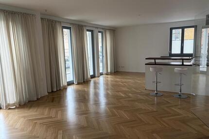 BS-Wallage! Klassisch mod. 3-Zimmer-MTW mit Balkon, Hochparterre - Braunschweig