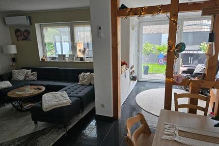 Gemütliches Einfamilienhaus, Sauna, Whirlpool, 3 Garagen - Kamp-Bornhofen