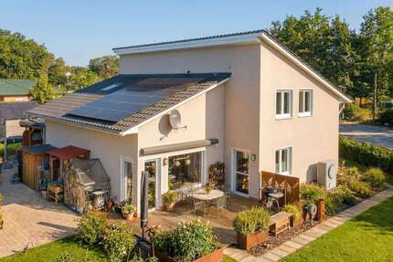 Haus zum Kaufen in Rehfelde 650.000,00 € 189.52 m²