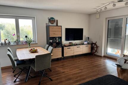 Neuwertige Wohnung inkl. Küche und 2 PKW Stellplätzen am Ortsrand - Unterroth