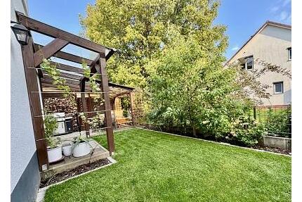 FAMILIENTRAUM MIT SMART HOME & DACHTERRASSE - Steinen