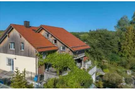 Haus zum Kaufen in Salzweg 575.000,00 € 296 m²