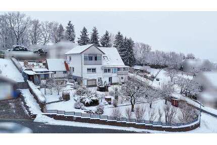 Großzügiges Familienhaus mit Garten & Ausbaupotenzial in Röllshausen - Schrecksbach