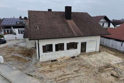 Haus zum Kaufen in Straßkirchen 369.000,00 € 116.39 m²