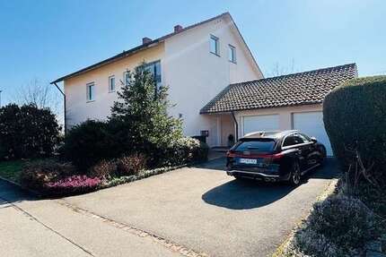Haus zum Kaufen in Singen 768.000,00 € 257 m²