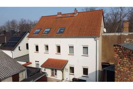 Haus zum Kaufen in Löderburg 85.000,00 € 274 m²