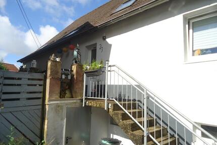 Schöne 2 Zimmer Wohnung mit 110 qm Wohnfläche in Ottweiler Fürth zu vermieten