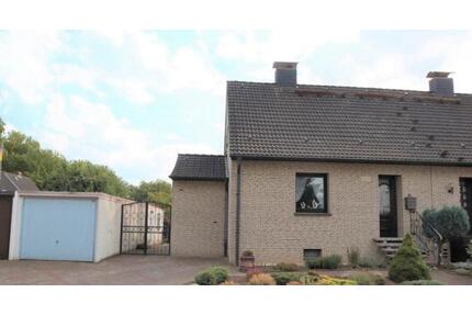 Doppelhaushälfte in guter Lage - 369.999,00&nbsp;EUR Kaufpreis, ca.&nbsp; 112,00&nbsp;m&sup2; in Kamp-Lintfort (PLZ: 47475)