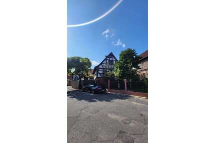 Haus zum Kaufen in Rodenbach 860.000,00 € 280 m²