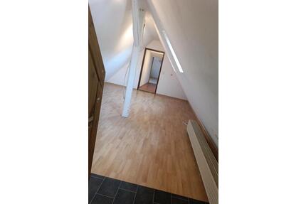 3 Zimmer Dachwohnung in Flein zu vermieten