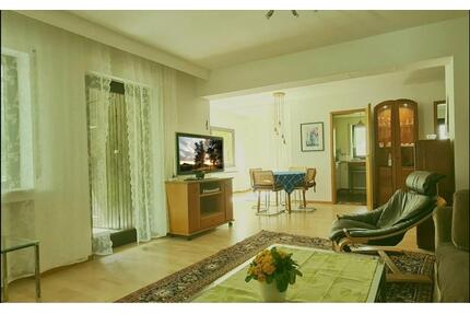 Ferienwohnung zw. Reutlingen u. Metzingen, bis 5 Pers. frei 1.4. - Eningen unter Achalm