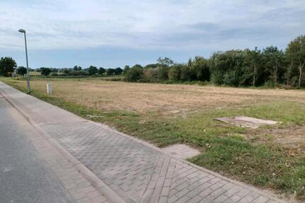 Bauland in ruhiger Lage - 100,00&nbsp;EUR Kaltmiete, ca.&nbsp; 0,00&nbsp;m&sup2; in Waren (Müritz) (PLZ: 17192)