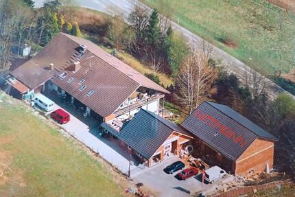 Mehrfamilienhaus mit großer Werkhalle – 3.993 m² Grundstück - Lobbach