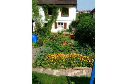Kleines Haus mit Garten in Ellwangen - Ellwangen (Jagst)