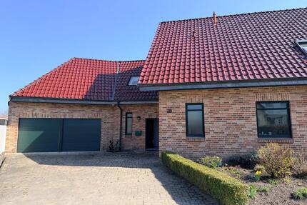 Frisch renoviertes Haus in Bad Wünnenebrg-Haaren zu vermieten. - Bad Wünnenberg