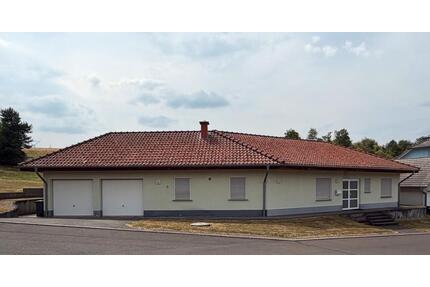 Freistehender Winkelbungalow mit Panorama-Blick, FOHREN-LINDEN - Berschweiler bei Baumholder