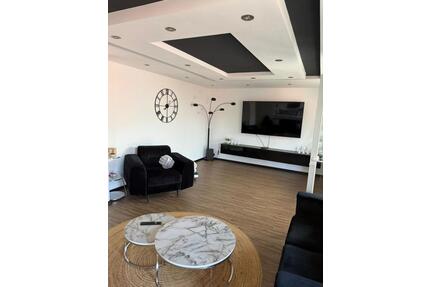 Zweifamilienhaus - 375.000,00&nbsp;EUR Kaufpreis, ca.&nbsp; 200,00&nbsp;m&sup2; in Wertheim (PLZ: 97877)