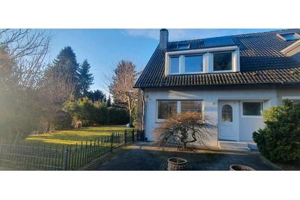 Doppelhaushälfte in Ratingen, großer Garten, frisch renoviert