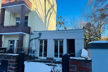 Besichtigung am 25.3., 17-18 Uhr! Ruhe genießen im großen eigenen Garten mit Terrasse - ab sofort - Berlin Lichterfelde