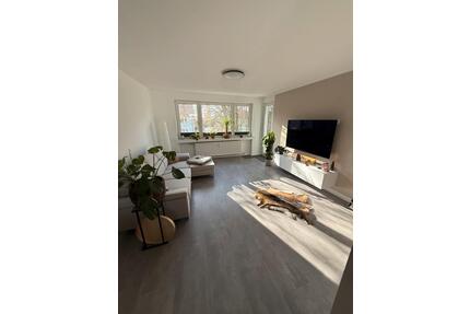 Modernisierte 3-Zimmer-Wohnung mit Balkon, viel Licht und Garage - Munster
