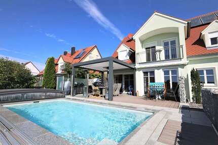 Haus zum Kaufen in Schwabhausen 1.400.000,00 € 283.05 m²