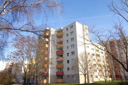 Großzügige, sanierte 3-Zimmer-Wohnung mit Balkon – ideal für junge Familien - Bonn Tannenbusch