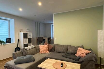 moderne 2 Raumwohnung - 280,00&nbsp;EUR Kaltmiete, ca.&nbsp; 53,00&nbsp;m&sup2; in Lauter-Bernsbach (PLZ: 08315)