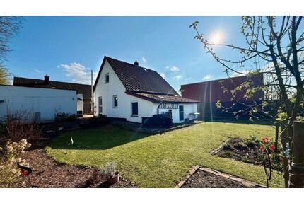 Charmantes, kleines Haus mit Garten & Garage zu verkaufen - Rehburg-Loccum