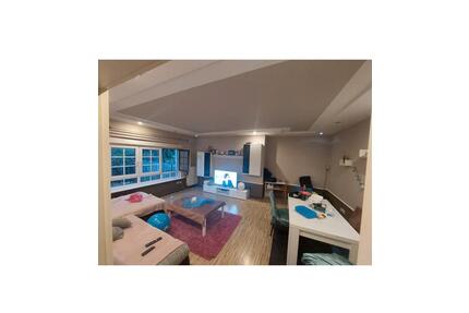 Schöne 3 Zimmer Wohnung im LaubachMünster mit Garten 01721380677