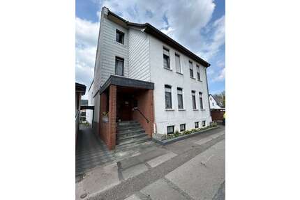 Haus zum Kaufen in Aerzen 99.000,00 € 205 m²