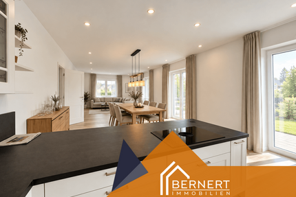 Haus zum Kaufen in Weidhausen bei Coburg 490.000,00 € 147.37 m²