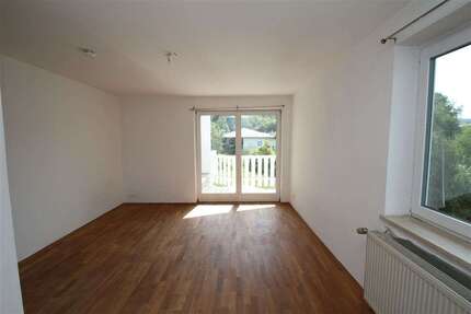 Wohnung zum Mieten in Dingolfing 850,00 € 90 m²