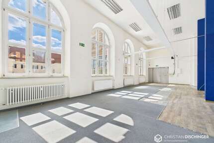 Büro in Regensburg 11.044,00 € 502 m²