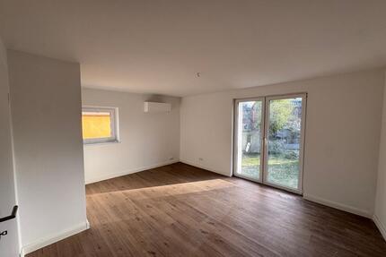 Zentrale 3-Zi.-Wohnung mit Balkon, Gartennutzung und Stellplatz - Itzehoe