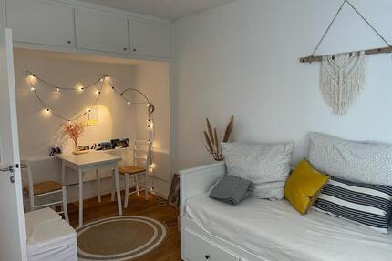 Schöne, sanierte, urbane Altbauwohnung in Winterhude, Epp. Stieg - Hamburg